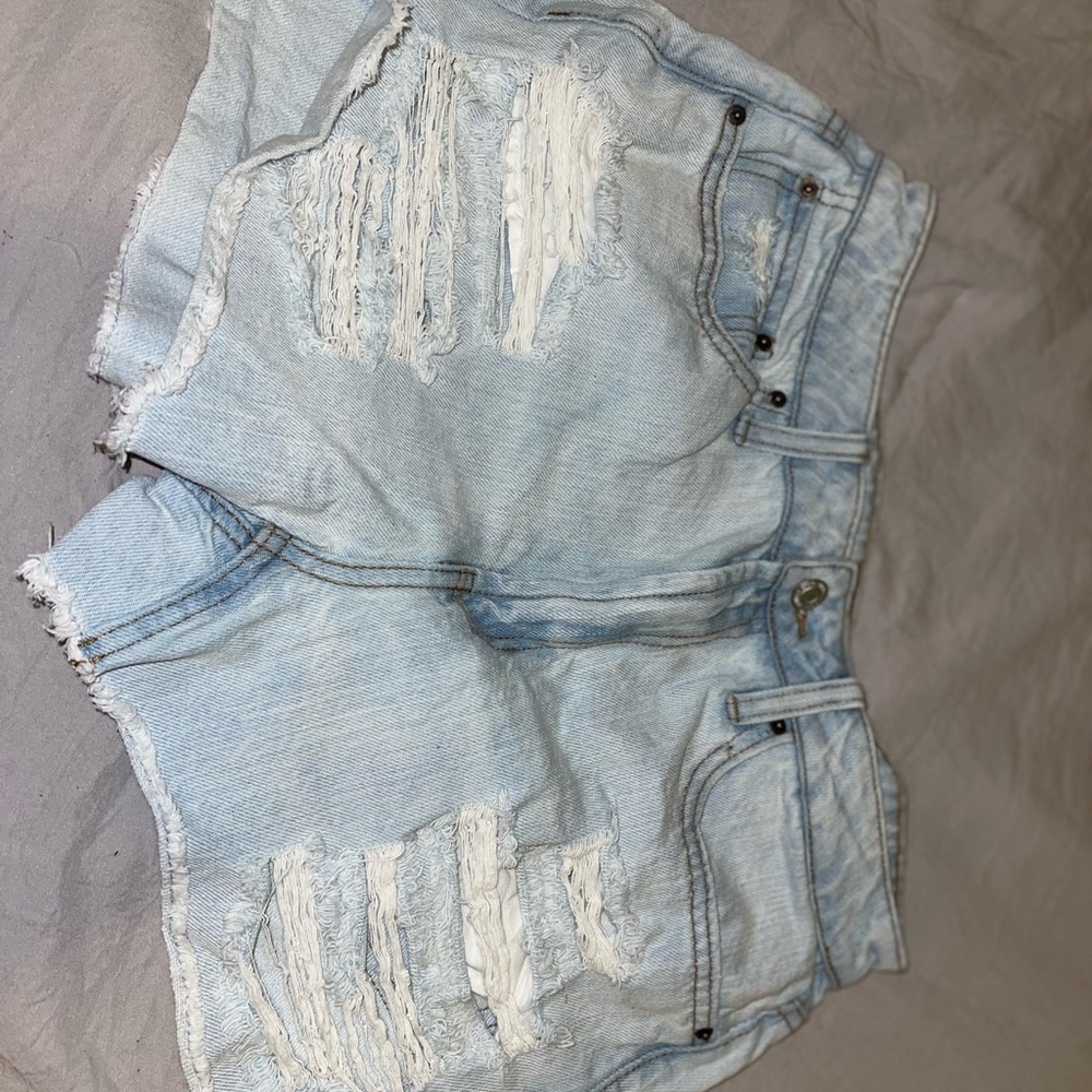 2 pairs of shorts